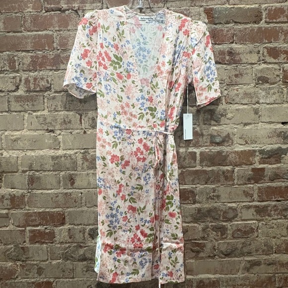 NWT Reformation Laurent Pink Floral Wrap Midi Dress V-Neck Size Small - Picture 5 of 10